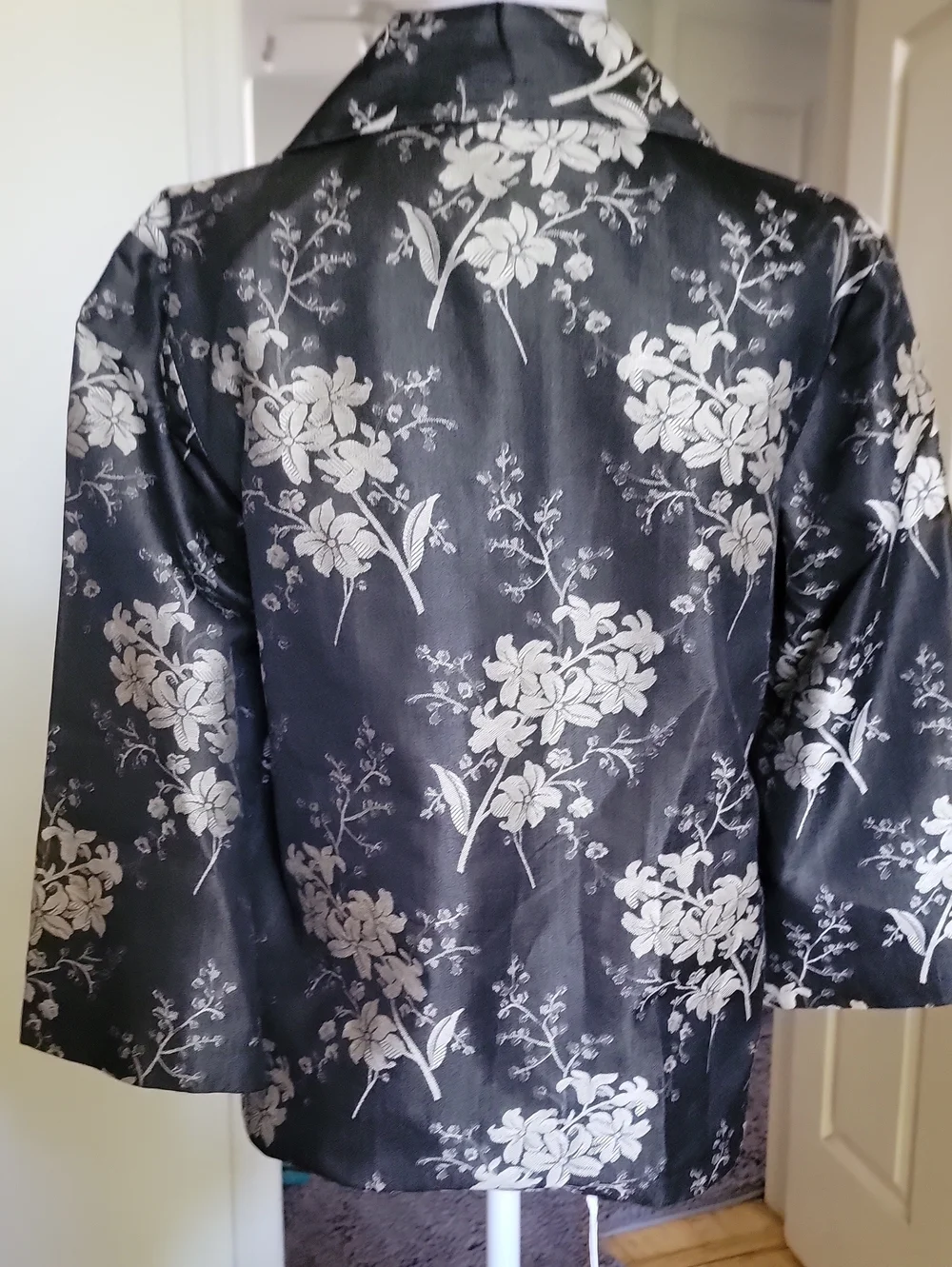 Tommy Bahama sophisticated black